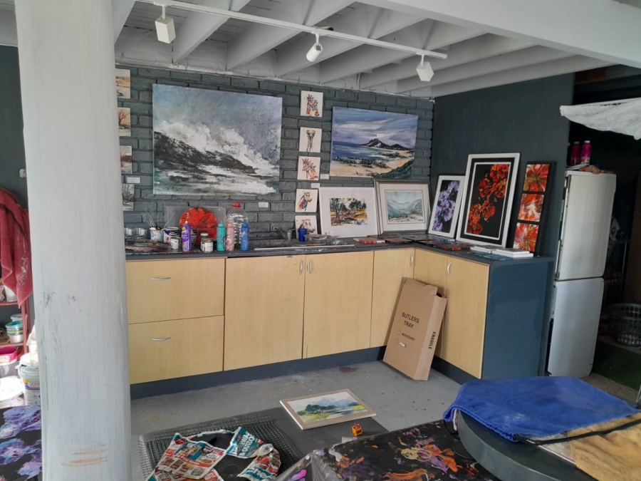 3 Bedroom Property for Sale in Stilbaai Wes Western Cape